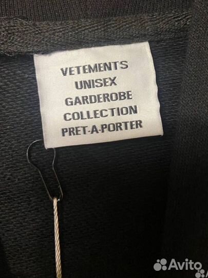 Vetements Restricted худи на руках