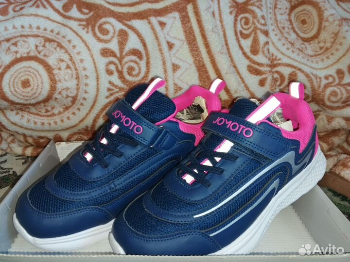 Кроссовки подростковые