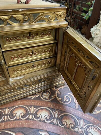 Большой деревянный комод-сундук, 19 в