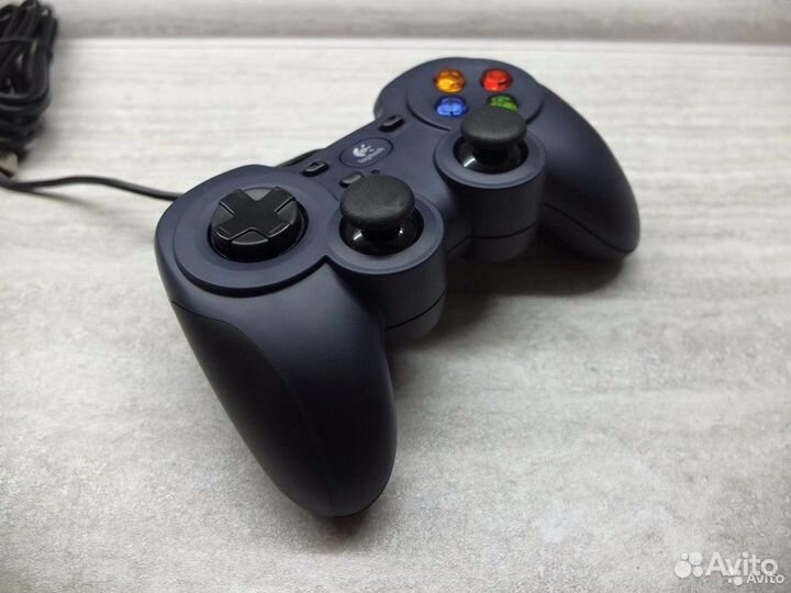 Logitech F310 Gamepad