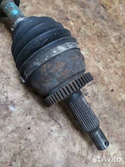 Привод передний левый Hyundai Santa-Fe 2 SUV 2.2