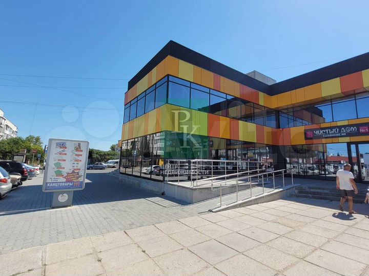 Двухуровневое помещение в ТЦ Бриз 570м на 2-м этаж