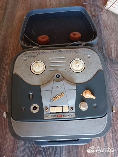 Магнитофон Комета мг 201