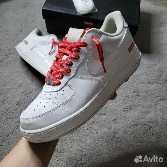 Nike air force 1 supreme
