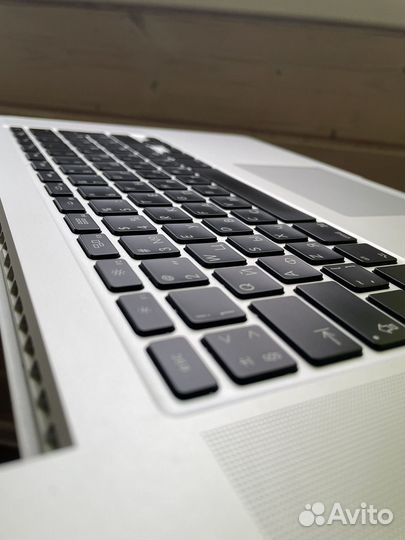 Топкейс Apple MacBook Pro 2015 в сборе