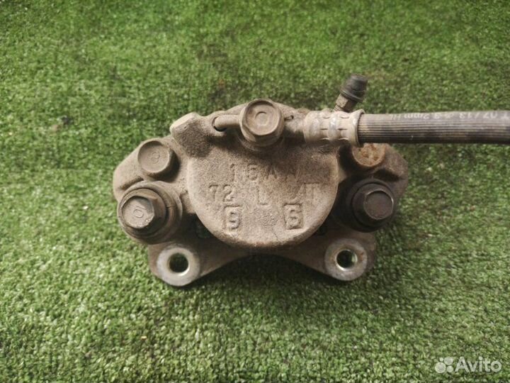 Суппорт daihatsu hijet S321V kfve 2013 Перед. Лев. белый W09