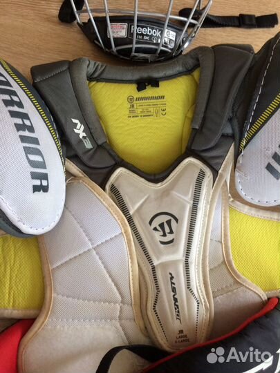 Хоккейная экипировка