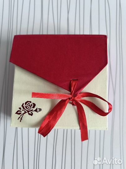 Подарочные коробки, футляр