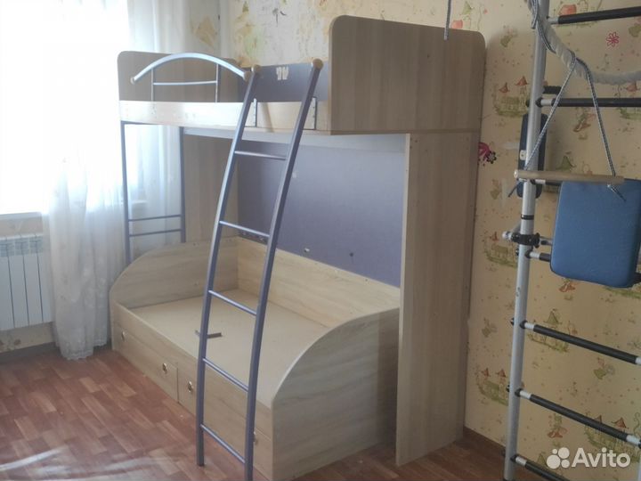 Детская двухъярусная кровать бу