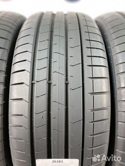 Pirelli P Zero PZ4 235/50 R19 99Y