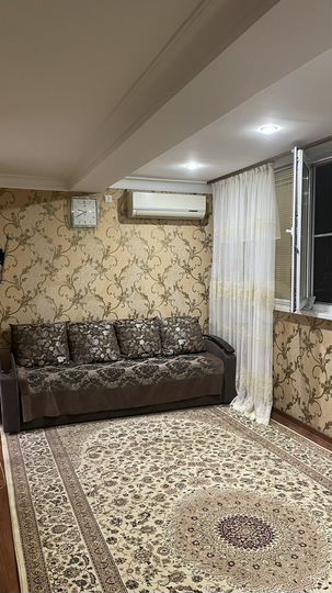4-к. квартира, 87 м², 1/5 эт.