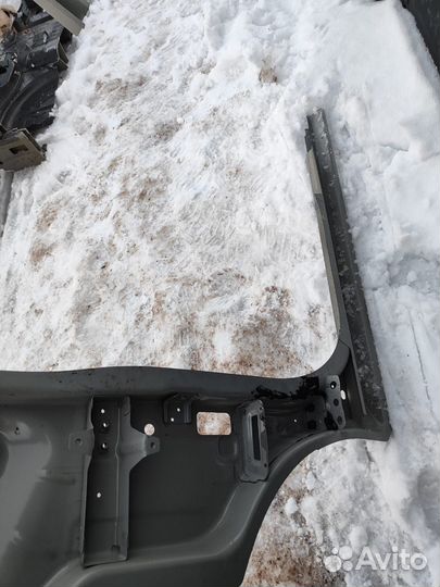 Стойка кузова Staria внутренняя часть оригинал нов