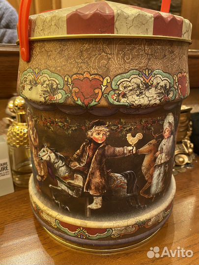 Жестяная банка под старину