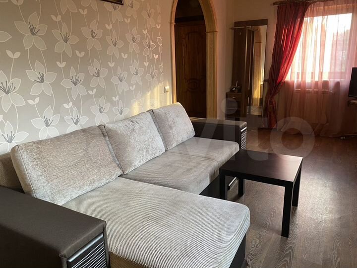 2-к. квартира, 54 м², 2/2 эт.