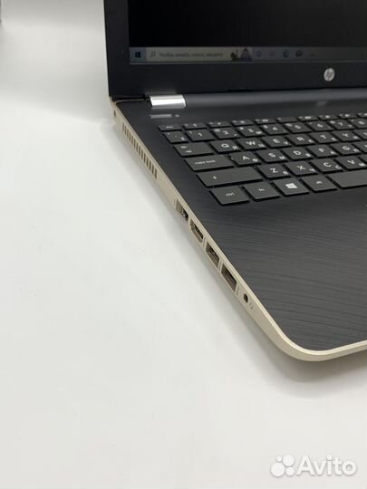 Ноутбук 15.6 HP i3-6006u, r5 m330 2gb 8озу