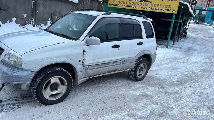 Suzuki Escudo 2.0 AT, 1997, битый, 100 000 км