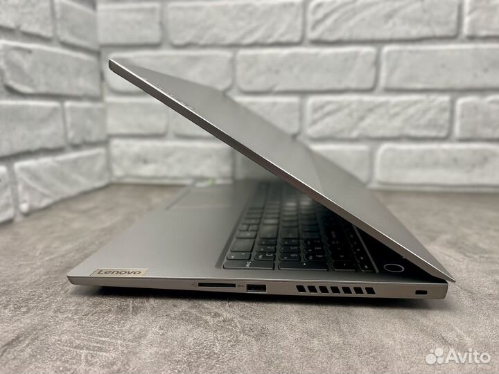 Lenovo ThinkBook 15p i5-10300h GTX1650 4Gb