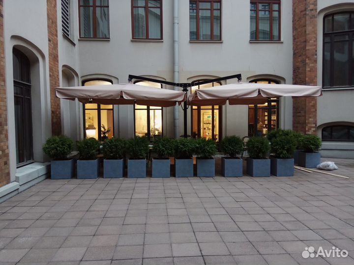 Зонт с боковой опорой