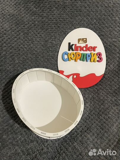 Подарочная коробка Kinder сюрприз из дерева