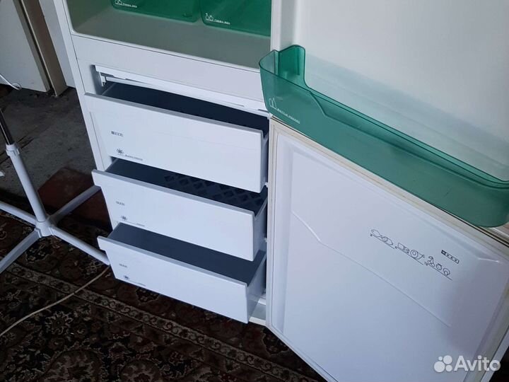 Холодильник бу. Склад мебели бу