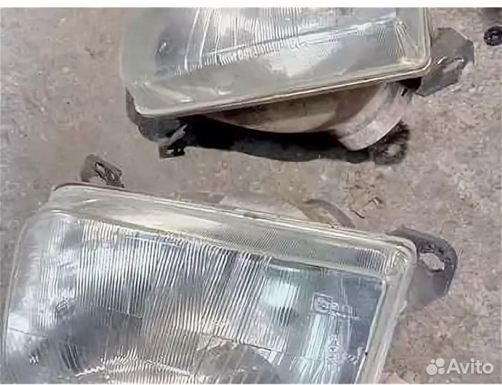 Фара Ford Transit Connect