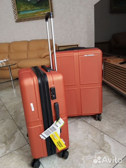 Чемодан на колесах