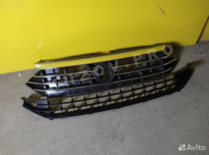 Решетка радиатора Volkswagen Jetta 7 20-25