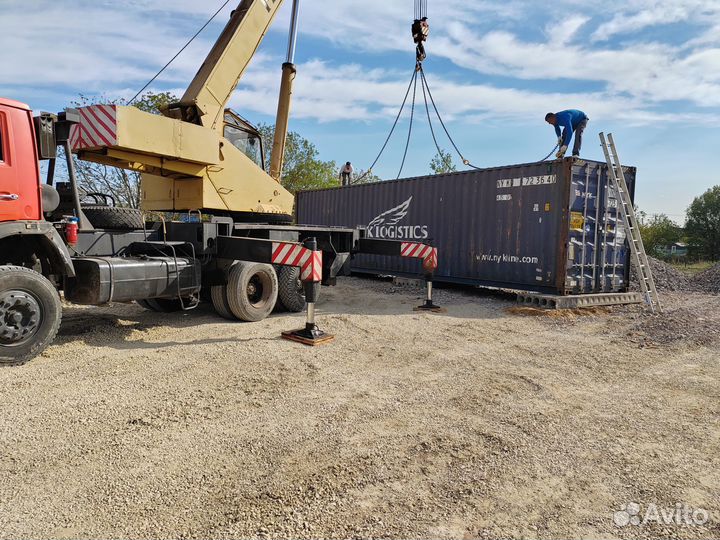 Бытовка-мастерская из морского контейнера 40 HC