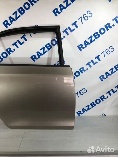 Дверь задняя правая skoda rapid 1 рест 1.6 CWV лиф