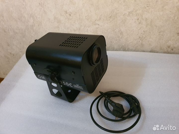 Цветомузыка: chauvet omega 250C, стробоскоп, лазер