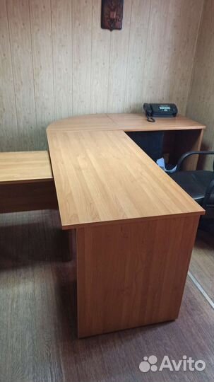 Стол офисный