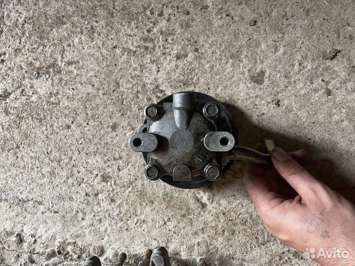 Насос гура на мотор 4g64
