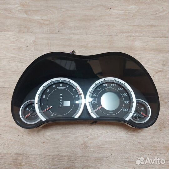 Приборная панель Honda Accord 8 2008-2010