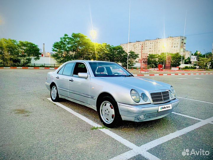 Mercedes-Benz E-класс 2.0 МТ, 1998, 370 501 км