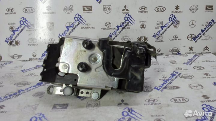 Замок двери задней правой Ford Fusion 2002-2012