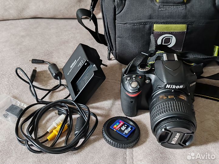 Зеркальный фотоаппарат Nikon d3200