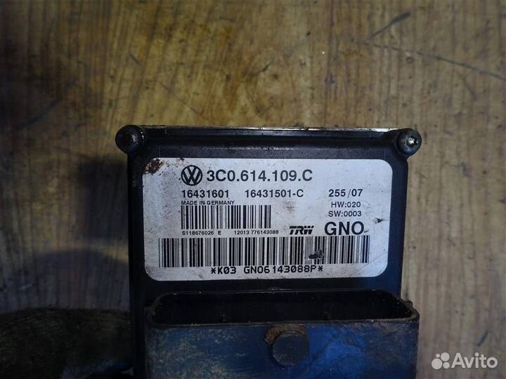 Блок ABS (насос) Volkswagen Passat B6 2005-2010