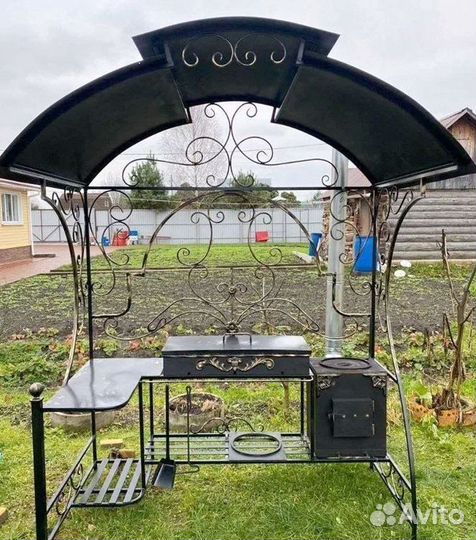 Мангал с печью и столиком