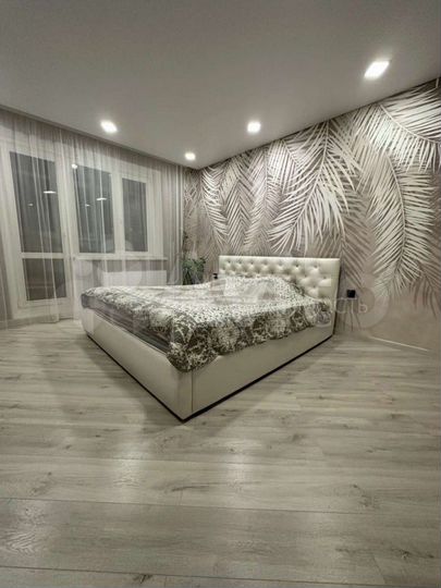 3-к. квартира, 93 м², 12/16 эт.