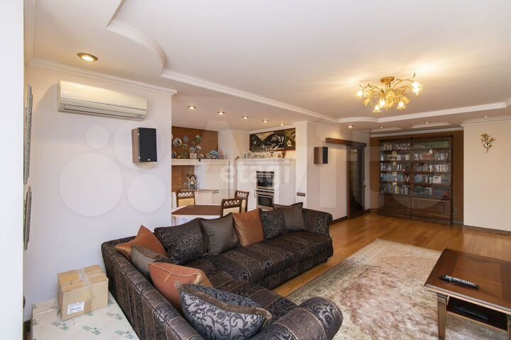 3-к. квартира, 105 м², 11/14 эт.