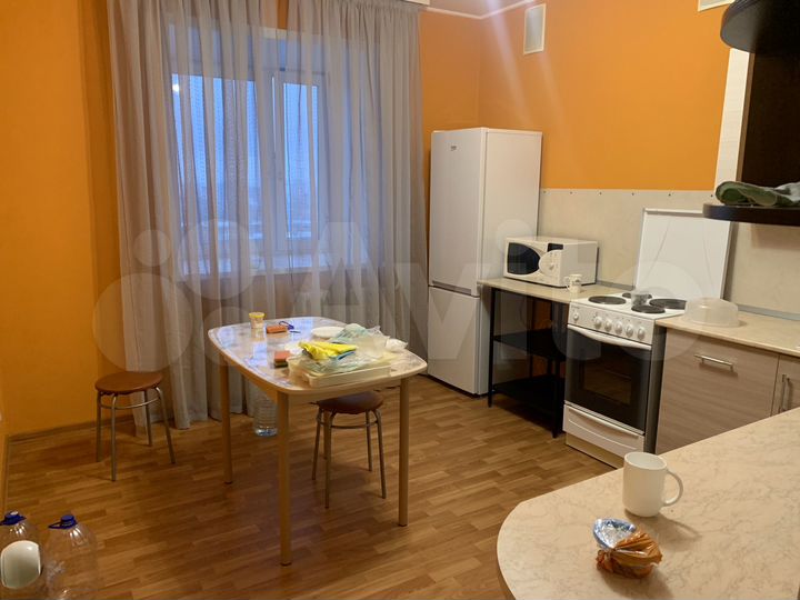 2-к. квартира, 65 м², 8/16 эт.