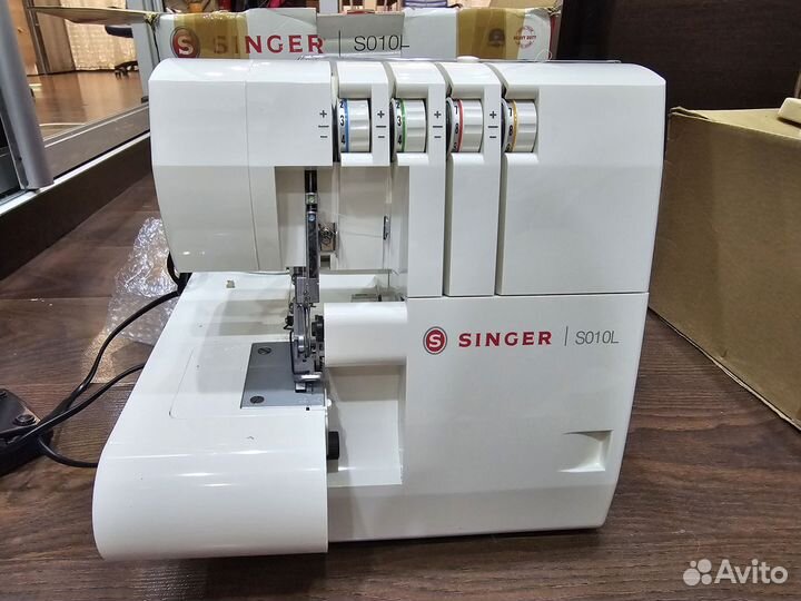 Продаю швейную машинку,оверлок