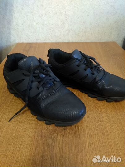 Кроссовки для мальчика