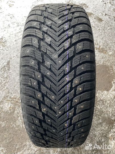 Nokian Tyres Hakkapeliitta 10p SUV 275/45 R21 110T