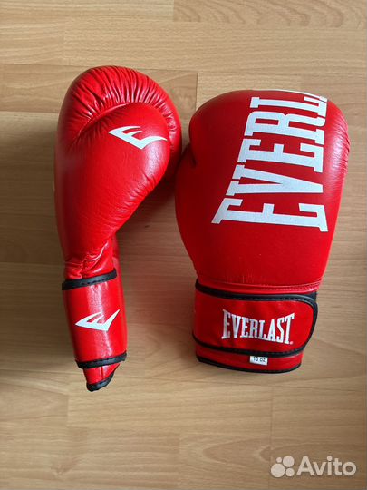 Боксерские перчатки everlast кожаные