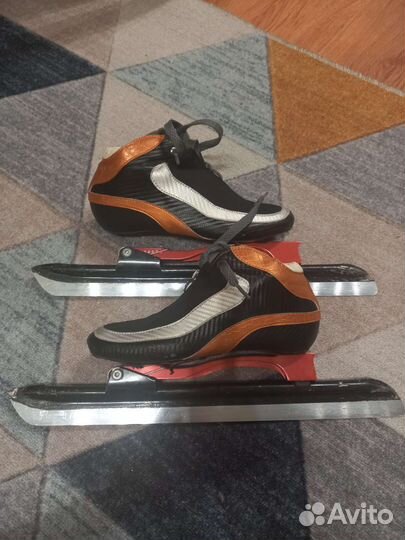 Конькобежные коньки