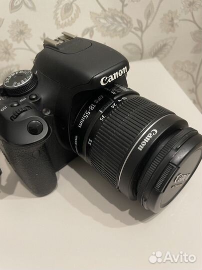 Фотоаппарат Canon DS126311 (EOS 600D)