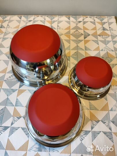 Набор из 3-х салатиков-контейнеров с крышкой Berti