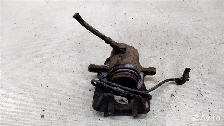 Суппорт передний правый mersedesbenz W202