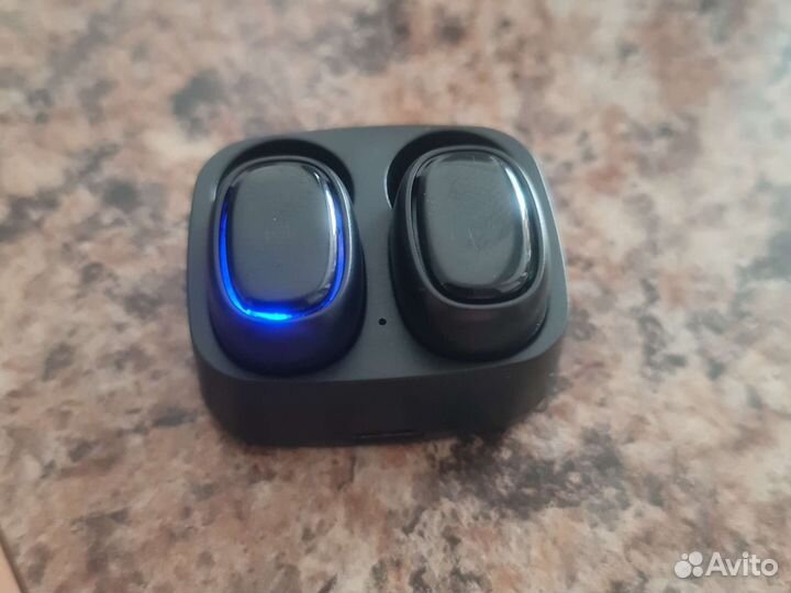 Беспроводные наушники новые с1